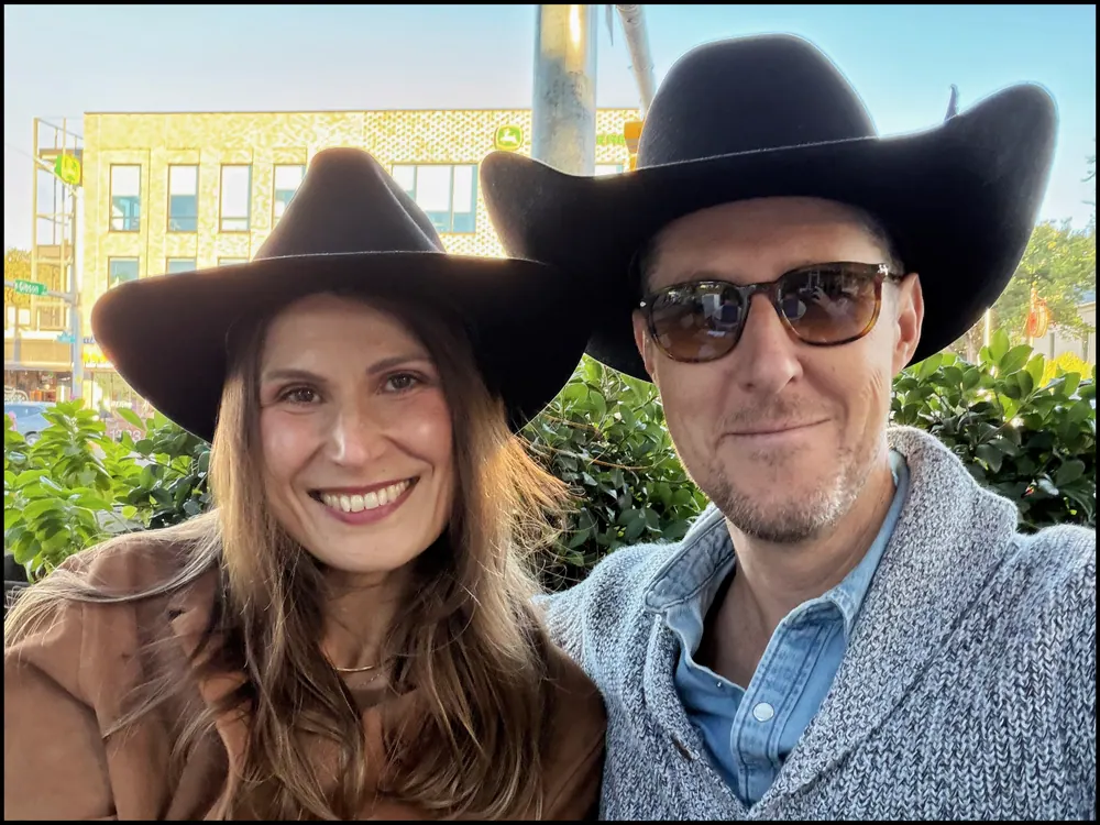 Carmen and Ian in cowboy hats